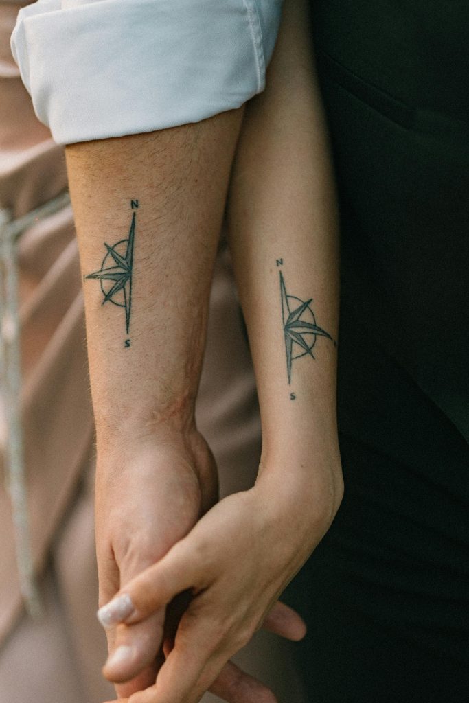 Quel tatouage d&rsquo;amour et fidélité ne vous fera pas regretter ?