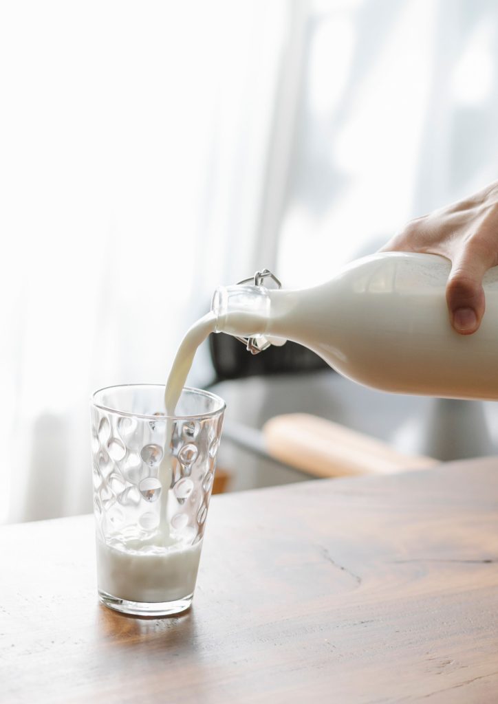Le lait aggrave-t-il vraiment l&rsquo;inflammation articulaire ?